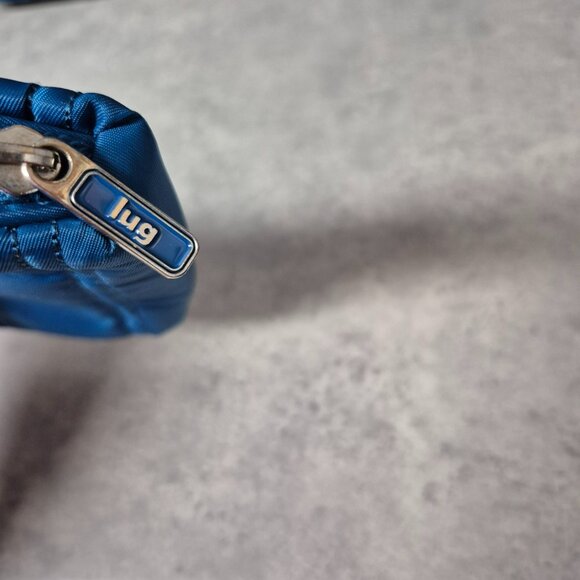 Lug Blue Quilted Travel Bag with Matching Zippered Change Purse - Picture 3 of 16